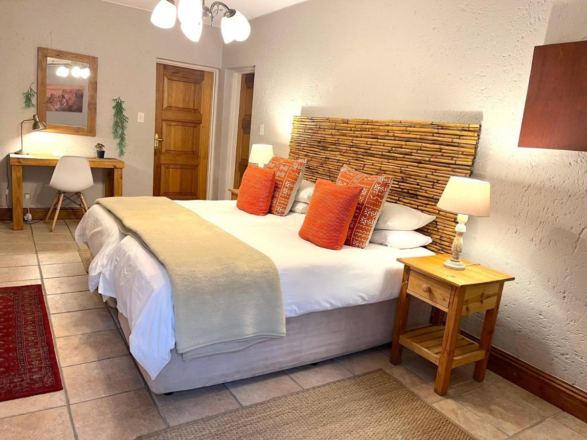 Safari Club Guest Lodge Or Tambo International Airport Kempton Park Exterior foto