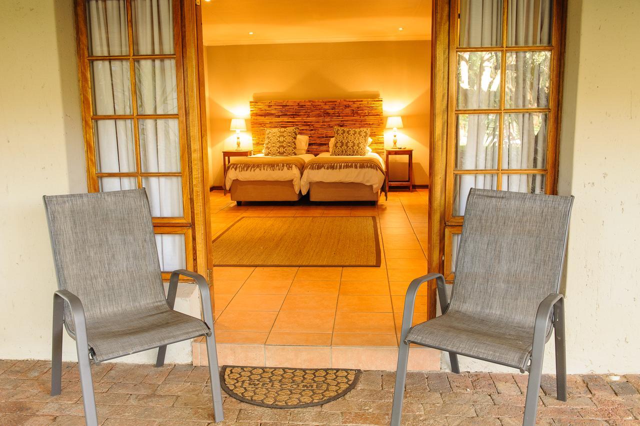 Safari Club Guest Lodge Or Tambo International Airport Kempton Park Exterior foto